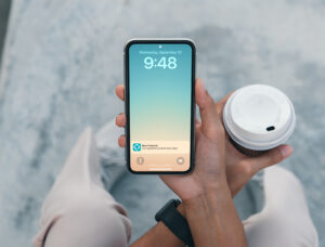 Person receiving a text stating "You got paid 4 days early"